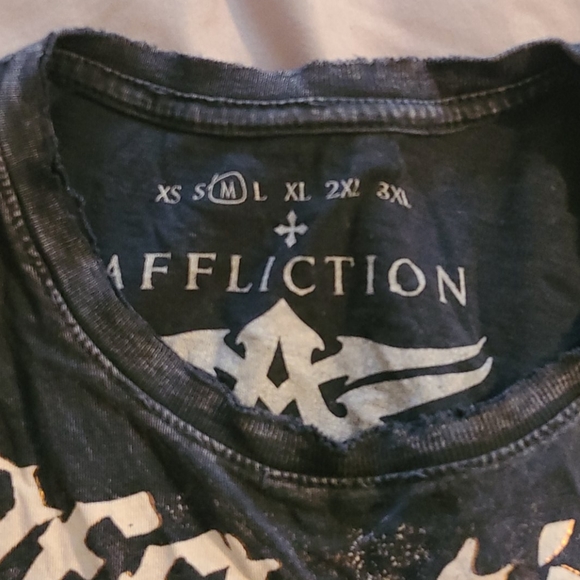 Affliction T shirt - Picture 2 of 3
